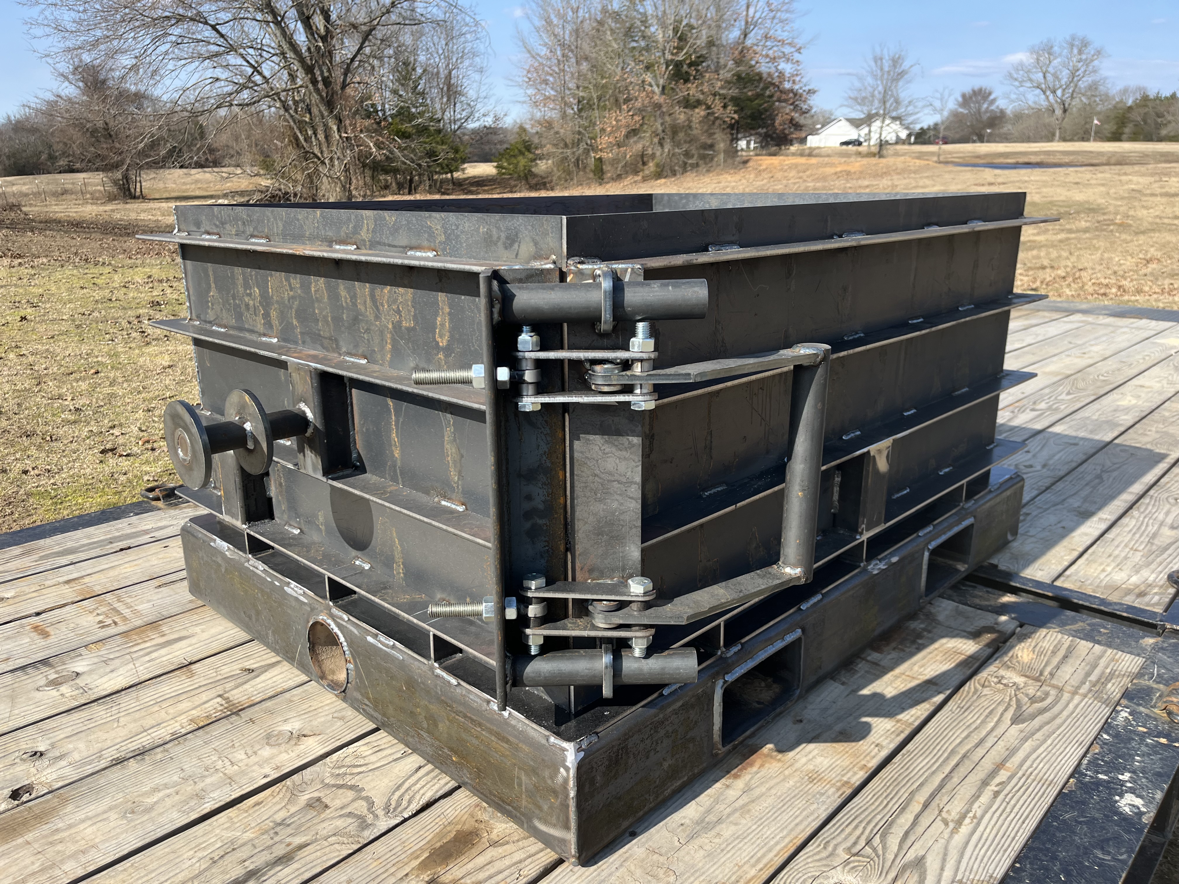 Custom fabricated concrete mold form